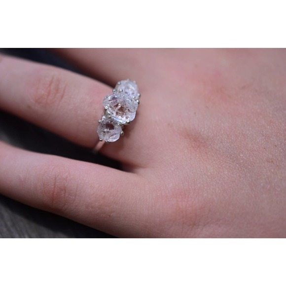 Unique Engagement Ring, alternative Diamond Ring raw stone ring Annivers… - Picture 3 of 4